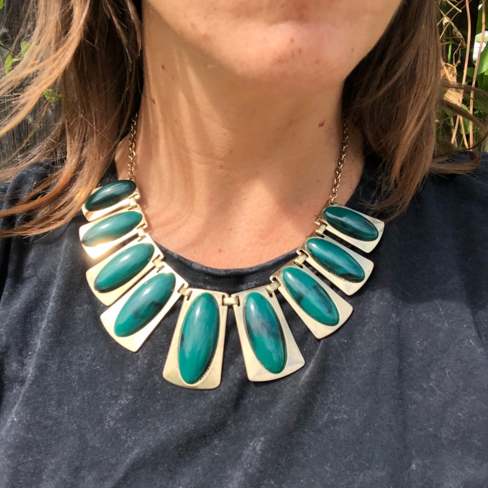 Deep green collar necklace